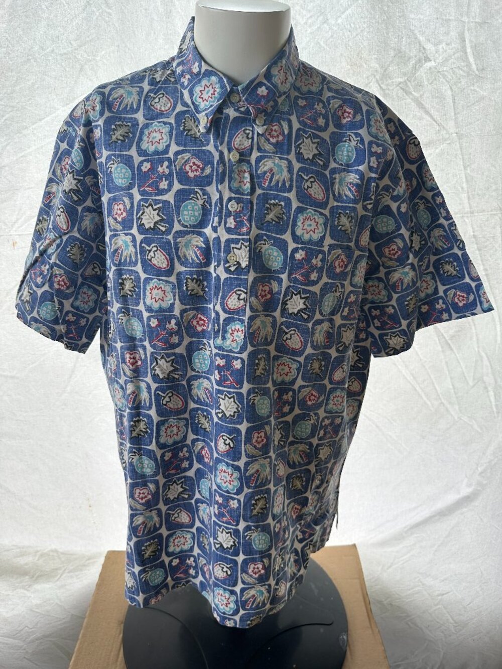 Reyn Spooner Men's Blue Pineapple Floral Leaf Strawberry Design Hawaiian Shirt